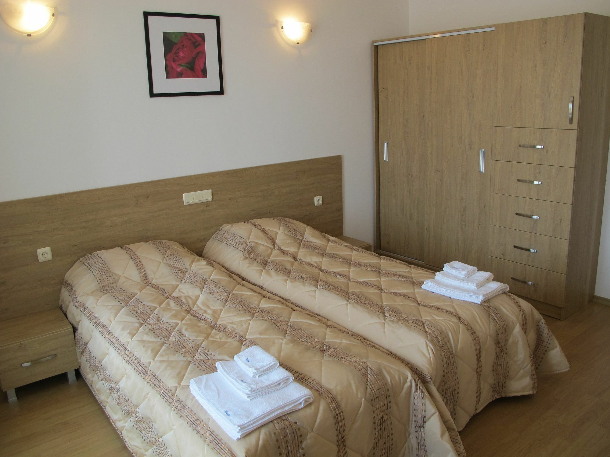 Apartment Crystal Beach Nesebar Bagian luar foto